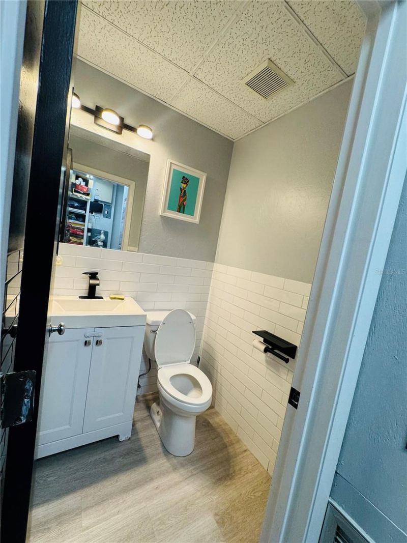 4509 Bee Ridge Road, Unit E, Sarasota, FL 34233 Photo