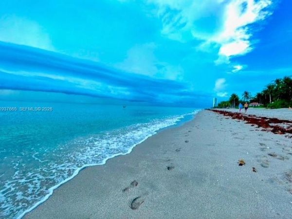 2030 S Ocean Dr, Unit 506, Hallandale Beach, FL 33009