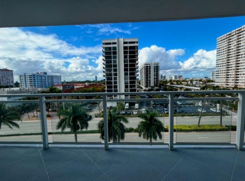 2030 S Ocean Dr, Unit 506, Hallandale Beach, FL 33009 Photo