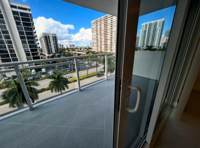 2030 S Ocean Dr, Unit 506, Hallandale Beach, FL 33009 Photo
