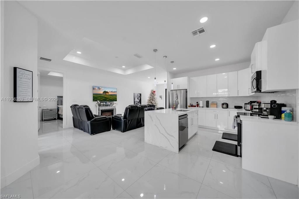 1112 Clark Ave, Lehigh Acres, FL 33972 Photo