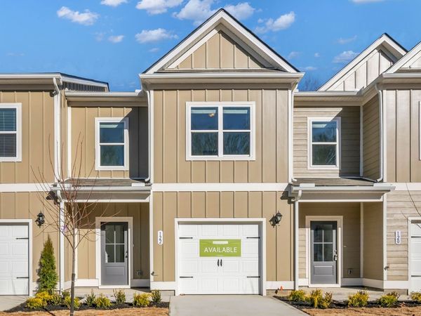 122 Ironhorse Way, Dickson, TN 37055