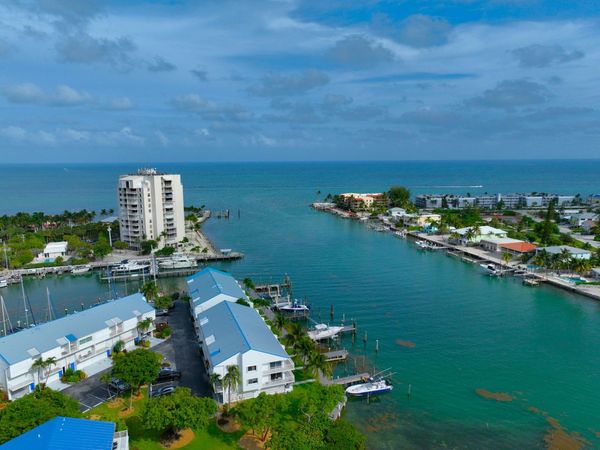 95 Coco Plum Drive, Unit 2D, MARATHON, FL 33050