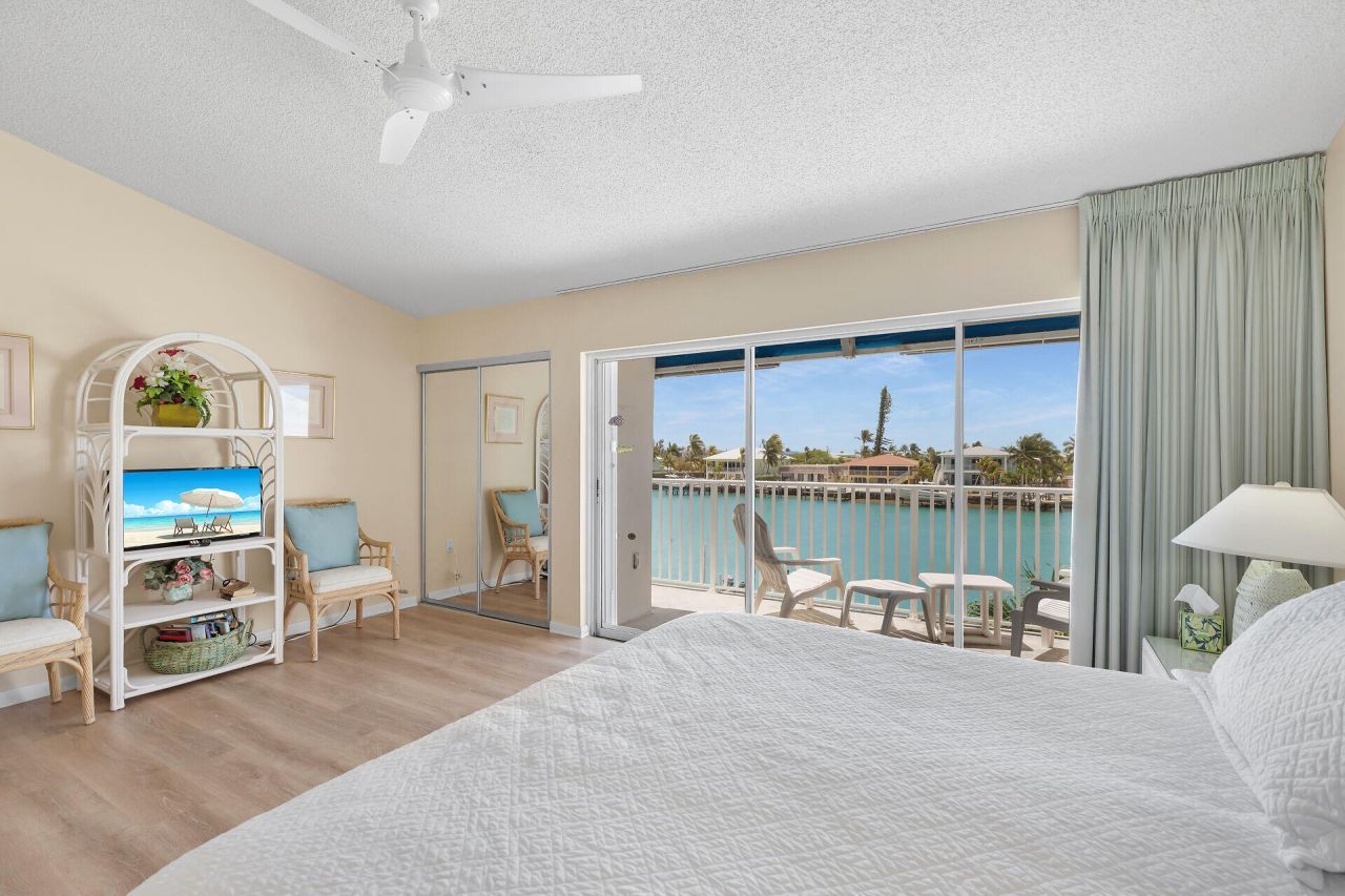 95 Coco Plum Drive, Unit 2D, Marathon, FL 33050 Photo