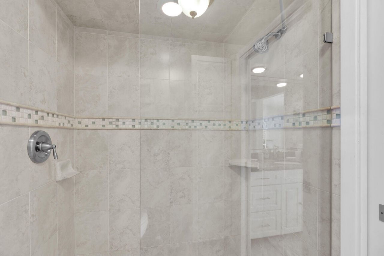 95 Coco Plum Drive, Unit 2D, Marathon, FL 33050 Photo