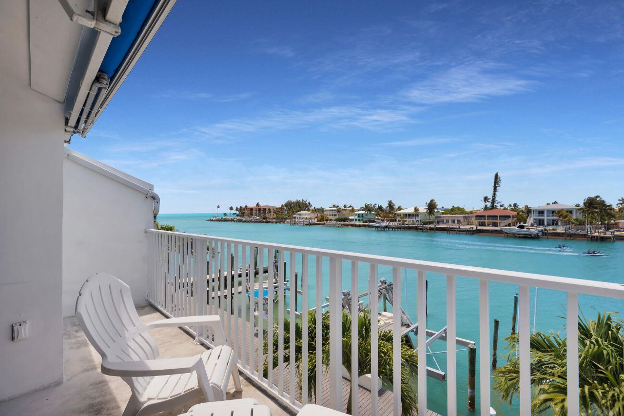 95 Coco Plum Drive, Unit 2D, Marathon, FL 33050 Photo