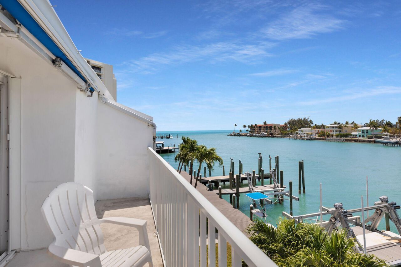 95 Coco Plum Drive, Unit 2D, Marathon, FL 33050 Photo