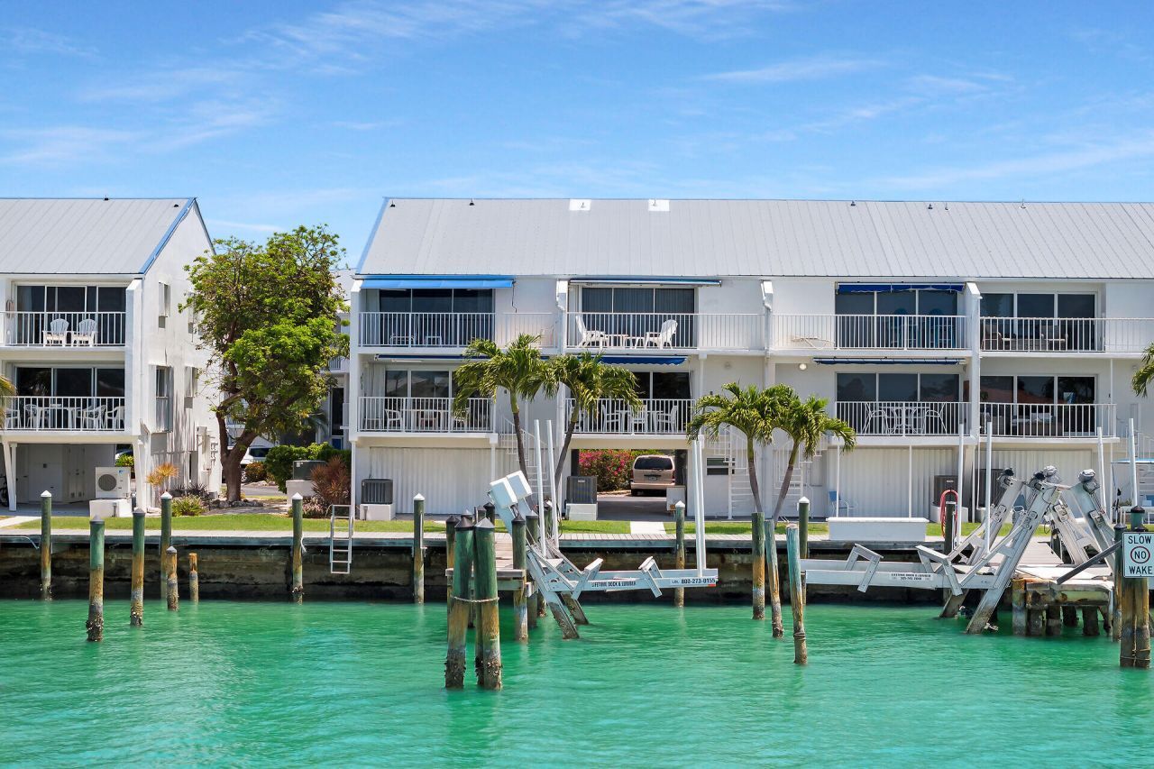 95 Coco Plum Drive, Unit 2D, Marathon, FL 33050 Photo