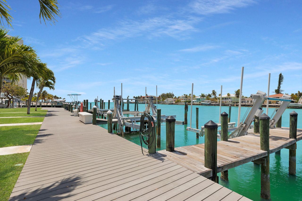 95 Coco Plum Drive, Unit 2D, Marathon, FL 33050 Photo