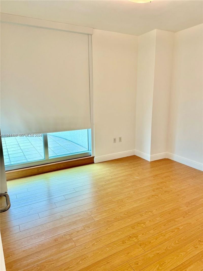 3131 NE 188th St , Unit 2-1213, Aventura, FL 33180 Photo