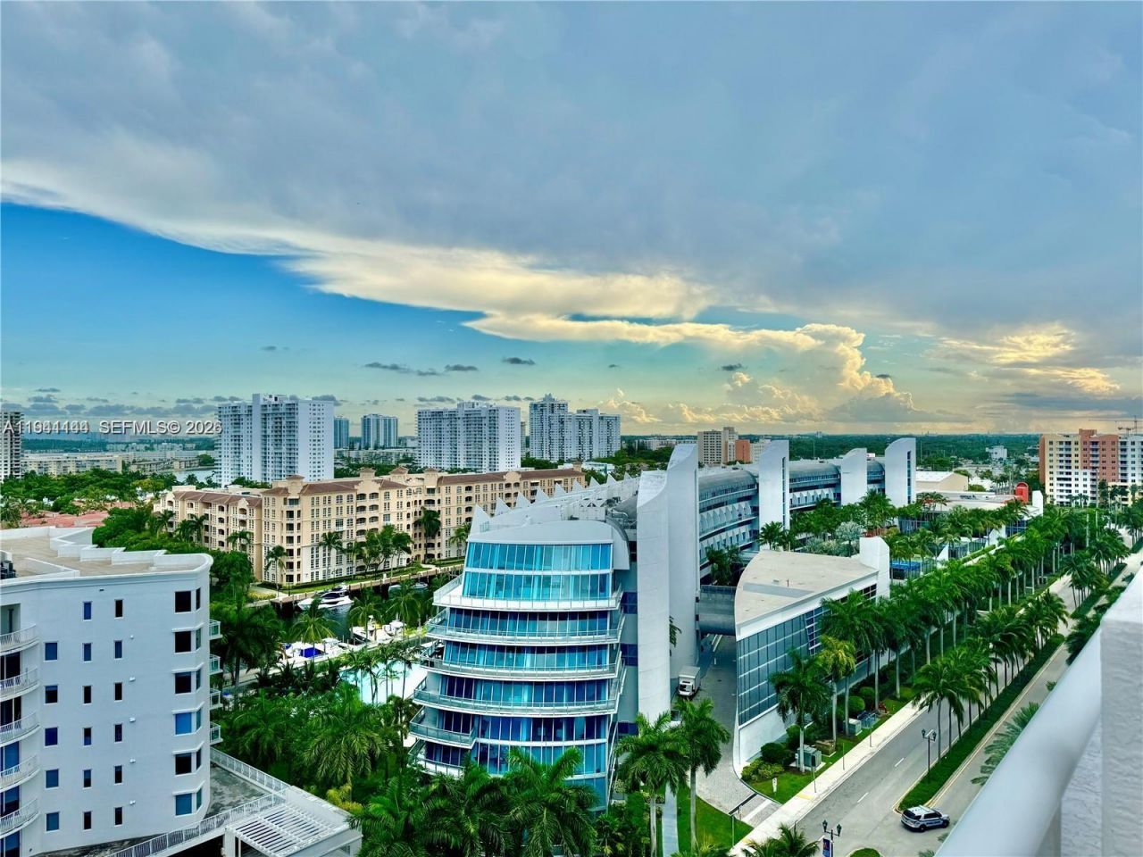 3131 NE 188th St , Unit 2-1213, Aventura, FL 33180 Photo