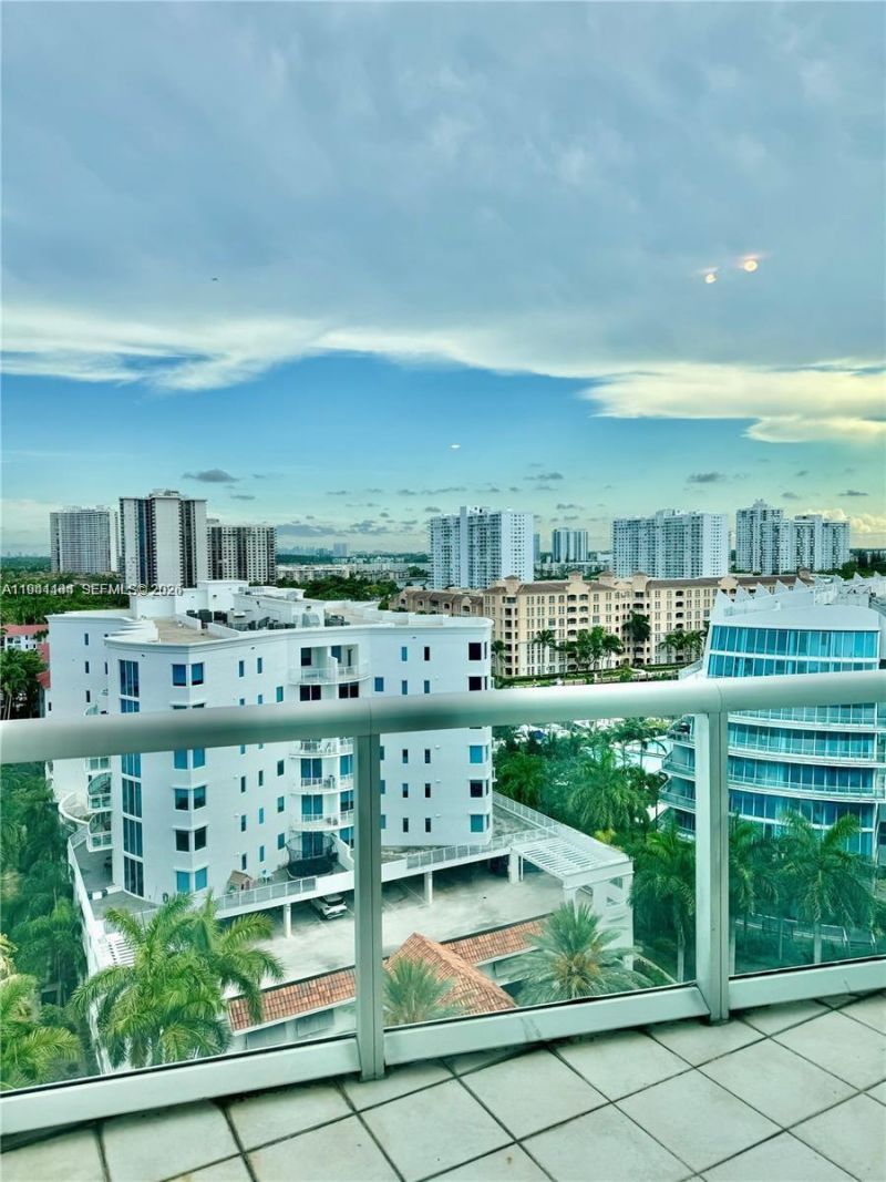3131 NE 188th St , Unit 2-1213, Aventura, FL 33180 Photo
