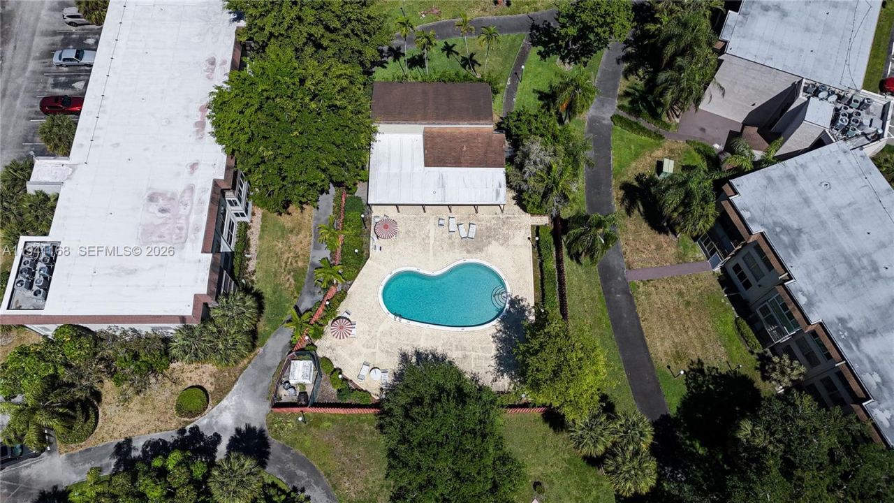 7500 NW 17th St, Unit 207, Plantation, FL 33313 Photo