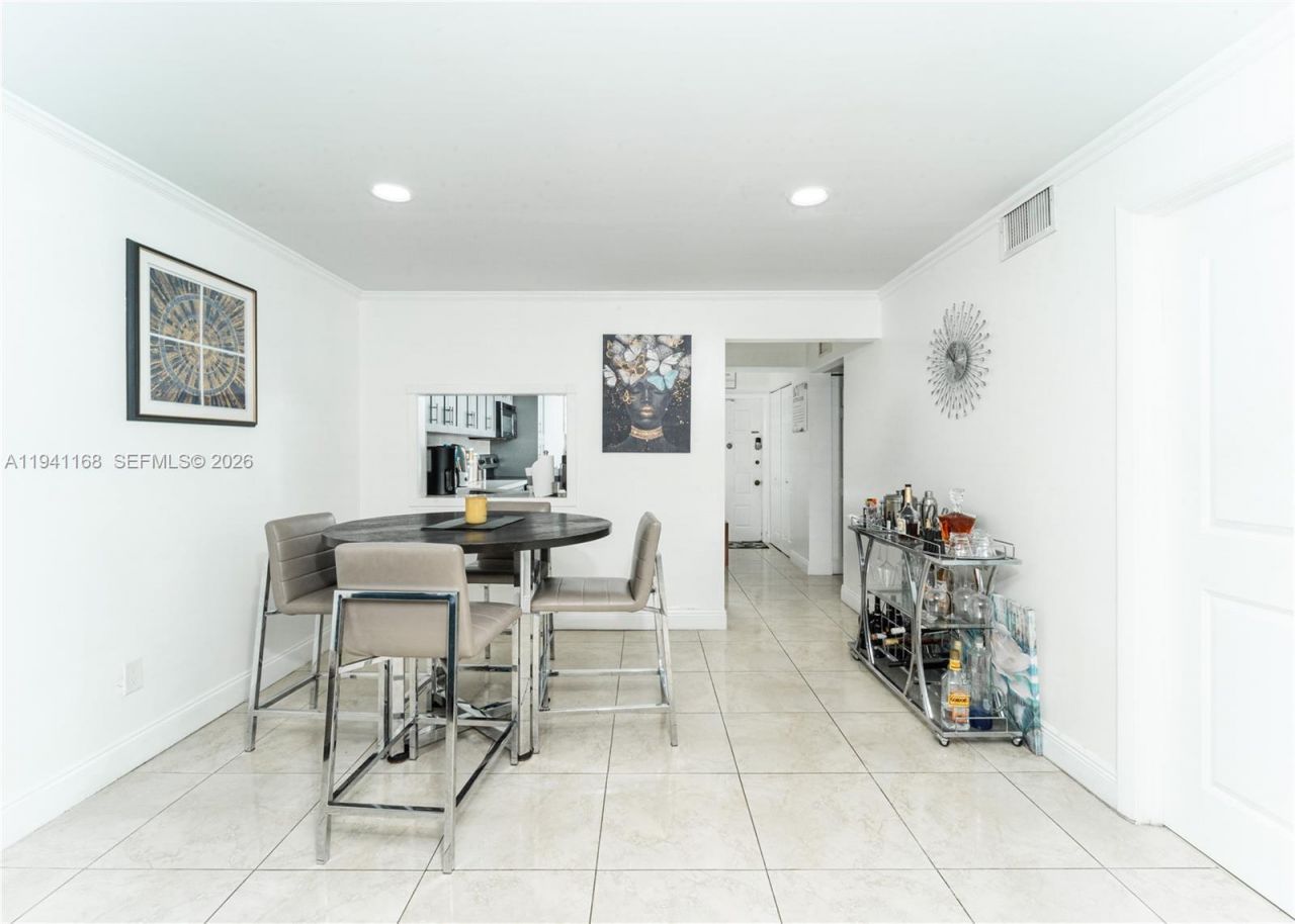 7500 NW 17th St, Unit 207, Plantation, FL 33313 Photo