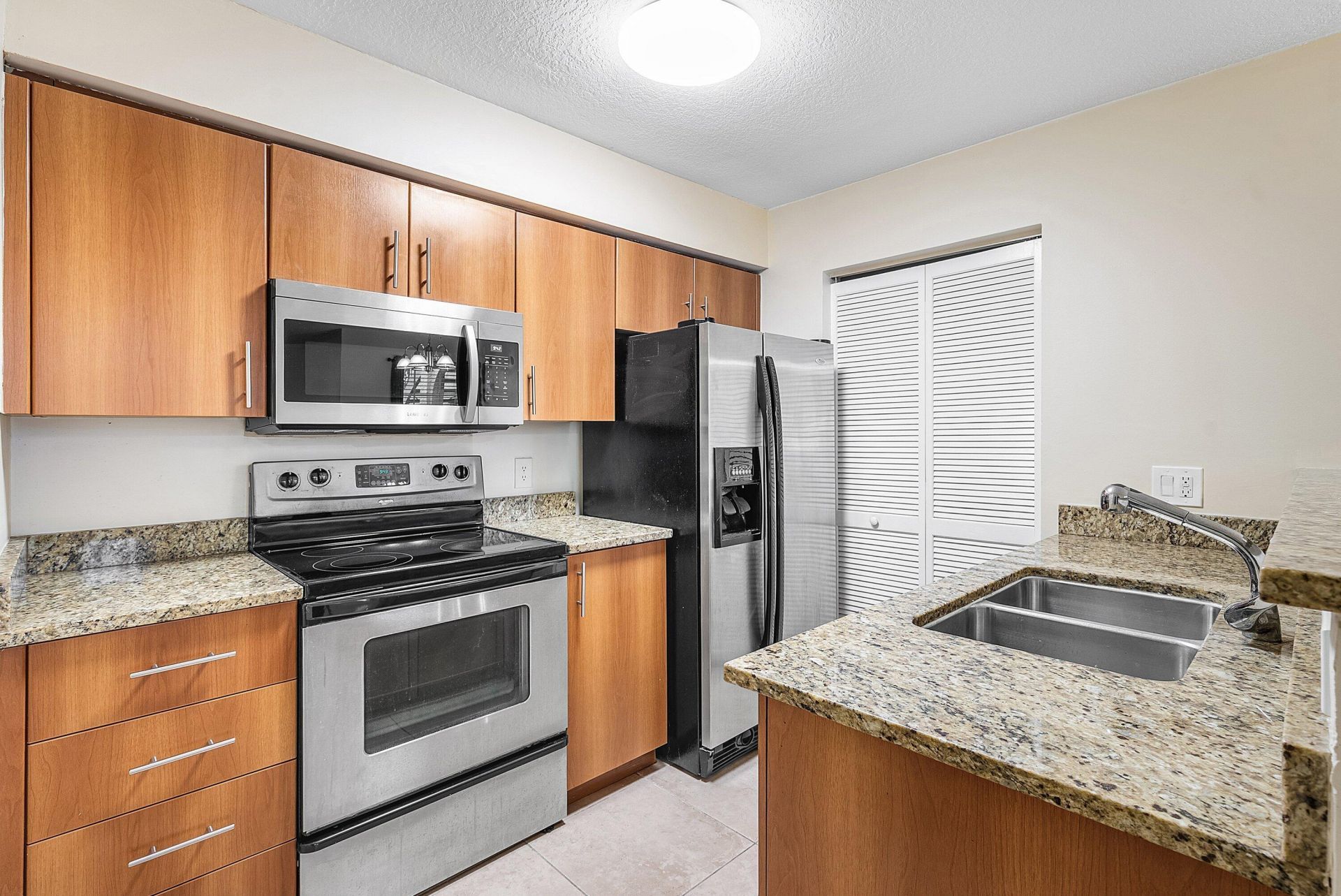 1001 Crystal Way, Unit M, Delray Beach, FL 33444 Photo