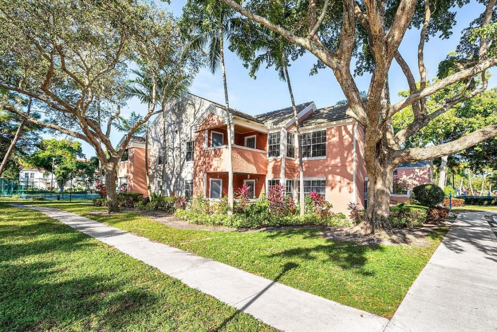 1001 Crystal Way, Unit M, Delray Beach, FL 33444 Photo