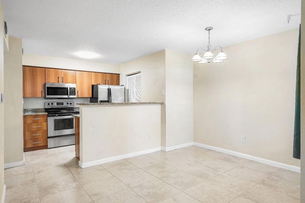 1001 Crystal Way, Unit M, Delray Beach, FL 33444 Photo