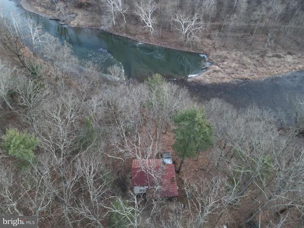 30 CAVALIER WAY, GREAT CACAPON, WV 25422