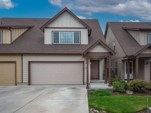 2881 SW Indian Circle, Redmond, OR 97756