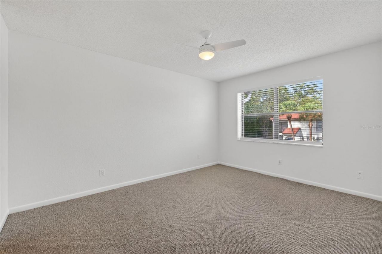 484 Santa Cruz Place Ne, Unit G, Saint Petersburg, FL 33703 Photo