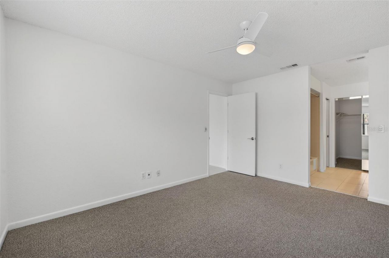 484 Santa Cruz Place Ne, Unit G, Saint Petersburg, FL 33703 Photo