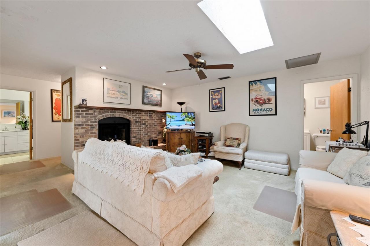 4612 Coral Lake Drive, Bradenton, FL 34210 Photo