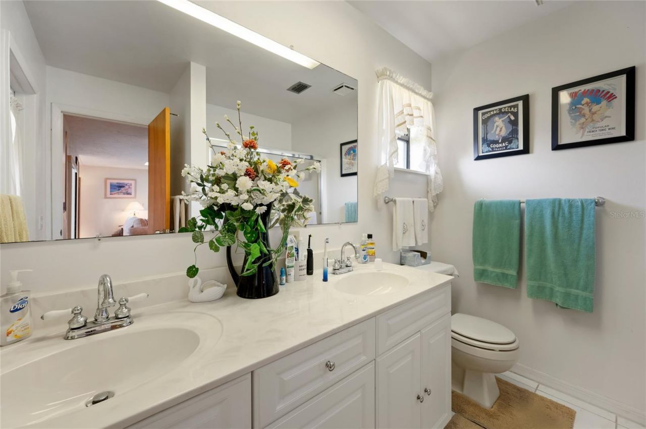 4612 Coral Lake Drive, Bradenton, FL 34210 Photo