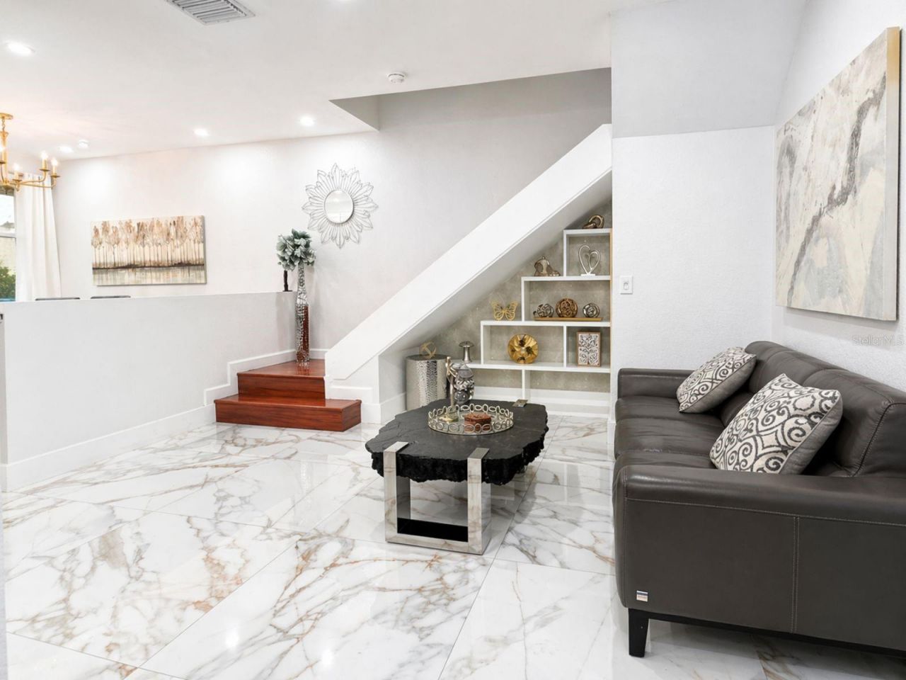 1041 NE 208th St, Miami, FL 33179 Photo