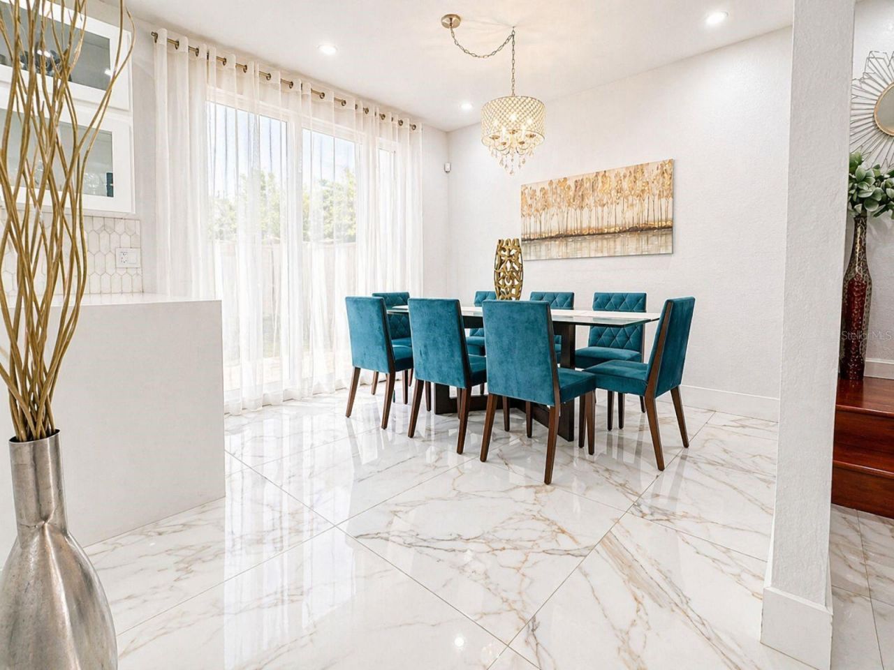 1041 NE 208th St, Miami, FL 33179 Photo