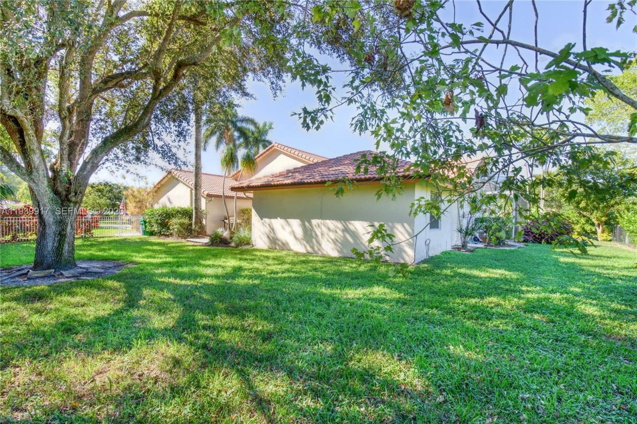 2531 NW 106th Ave, Coral Springs, FL 33065 Photo