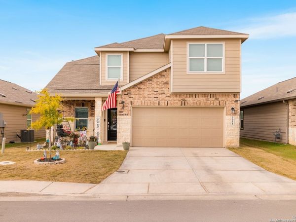 9058 Bowie, Seguin, TX 78155