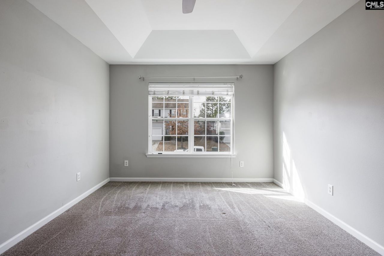 412 Hedge Grove Lane Photo 11