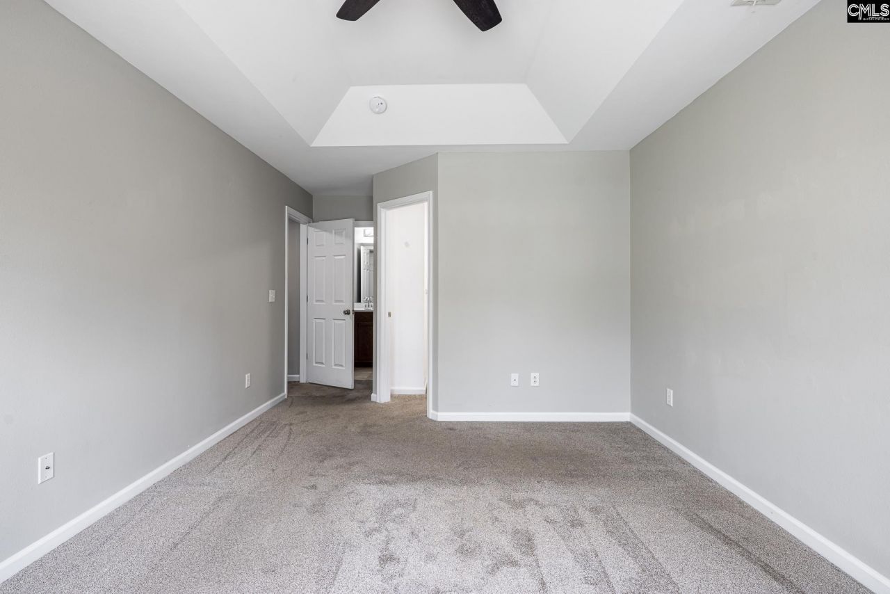 412 Hedge Grove Lane Photo 12