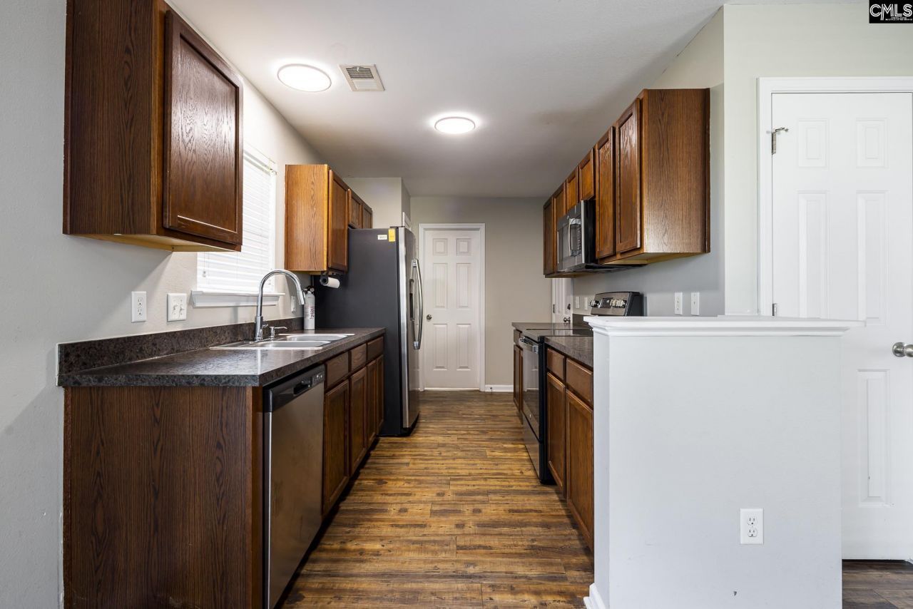 412 Hedge Grove Lane Photo 6