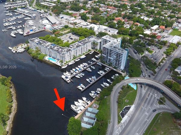 1700 NW North River Dr, Miami, FL 33125