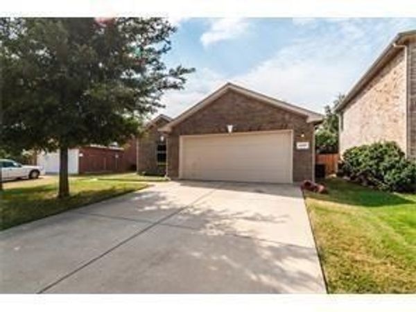 2207 Terrell Drive, Grand Prairie, TX 75052