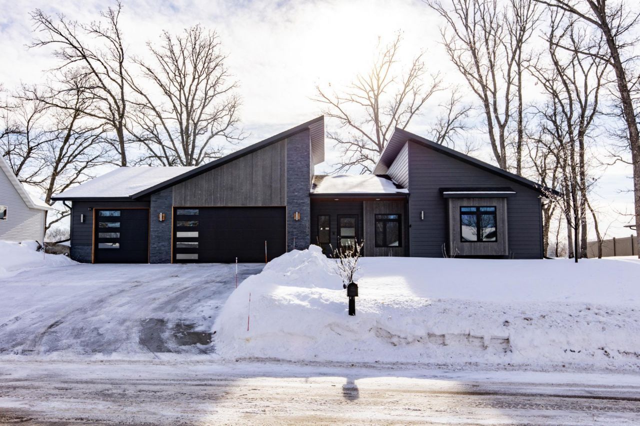 1885 Aspen Drive, Detroit Lakes, MN 56501 Main Photo