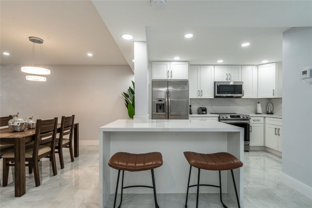 9523 S Hollybrook Lake Drive, Unit 102, Pembroke Pines, FL 33025 Photo