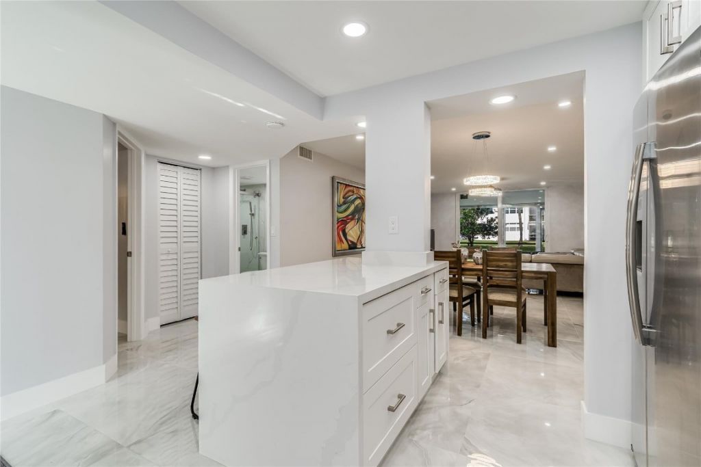 9523 S Hollybrook Lake Drive, Unit 102, Pembroke Pines, FL 33025 Photo