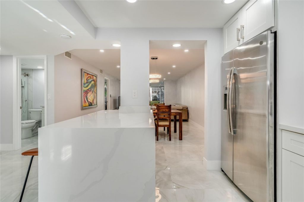 9523 S Hollybrook Lake Drive, Unit 102, Pembroke Pines, FL 33025 Photo