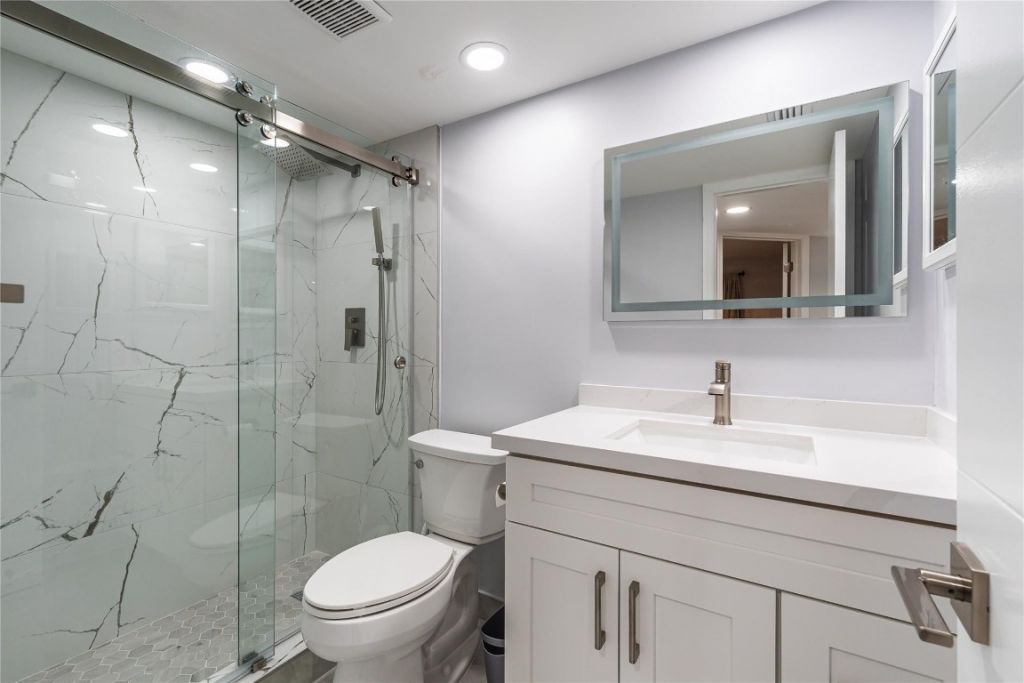 9523 S Hollybrook Lake Drive, Unit 102, Pembroke Pines, FL 33025 Photo