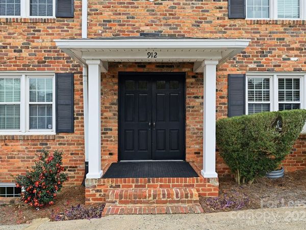 912 Mcalway Road, Charlotte, NC 28211