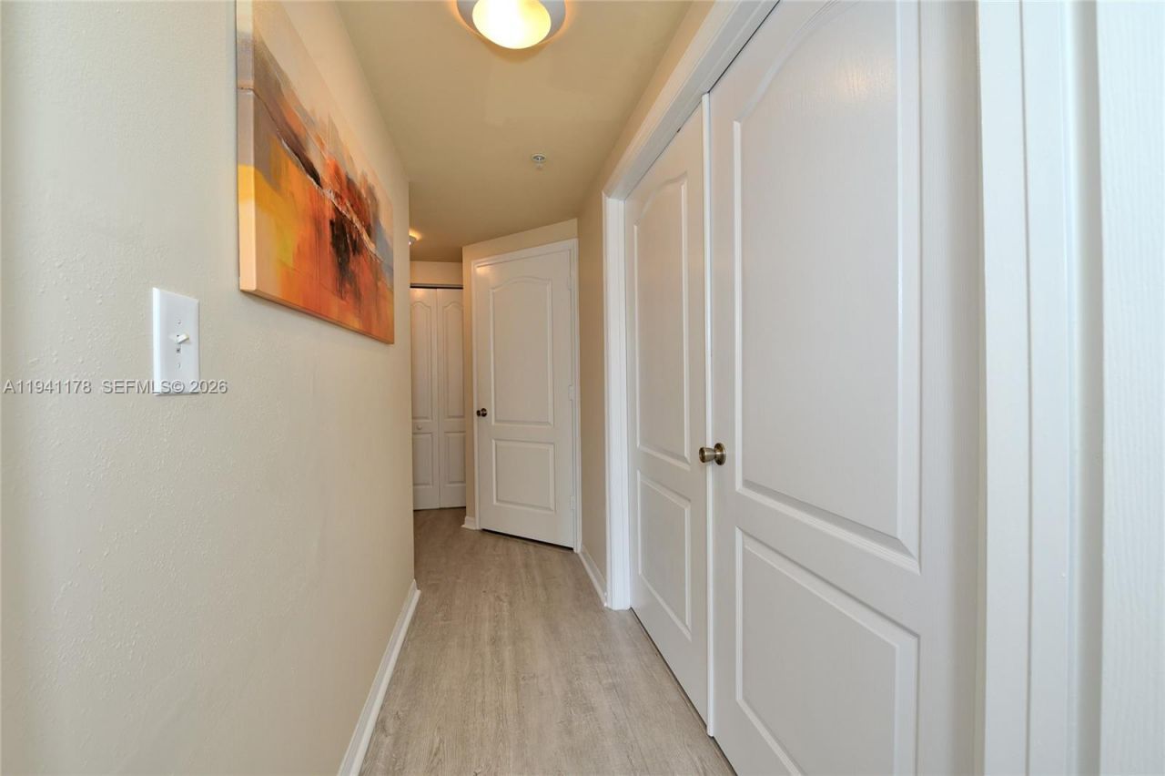 110 N Federal Hwy, Unit 905, Fort Lauderdale, FL 33301 Photo