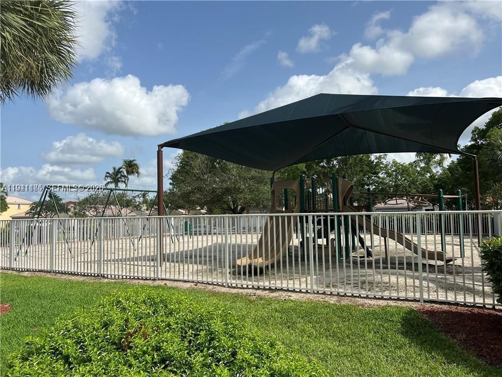 1820 Salerno Cir, Weston, FL 33327 Photo