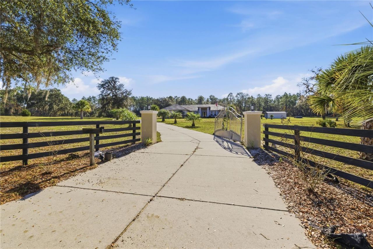 6081 W Pell Place, Dunnellon, FL 34433 Photo