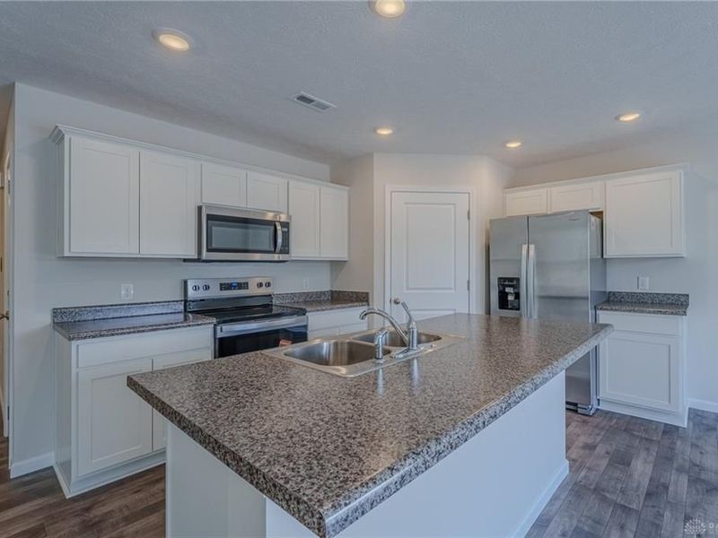 705 Brubaker Drive, New Carlisle, OH 45344 Photo 10