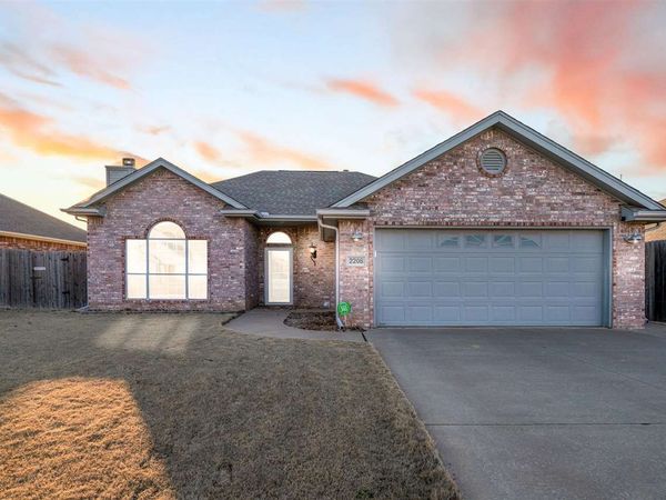 2208 N Manning Street, Stillwater, OK 00000