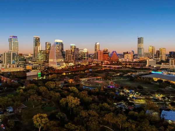 210 Lee Barton DR, Unit 401, Austin, TX 78704