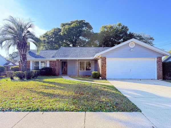 301 Dawn Lane, Mary Esther, FL 32569