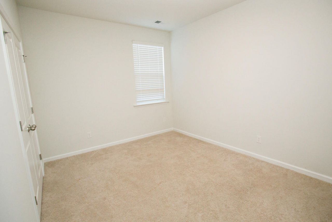 212 N Light Way Photo 13